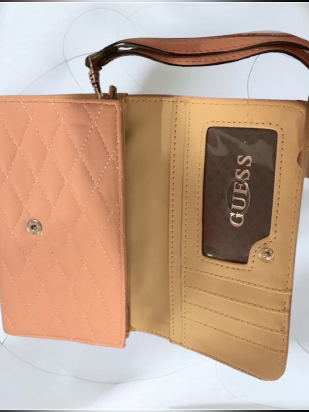 Guess Pink Blush Quilted Wristlet Like New
Trending - Picture 5 of 7
